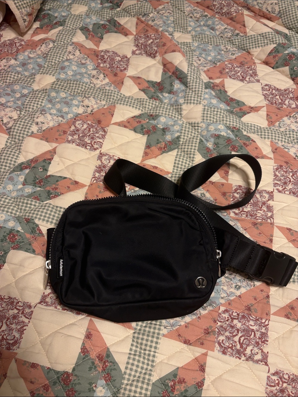 lululemon athletica Black Belt Bag / Waist Pack